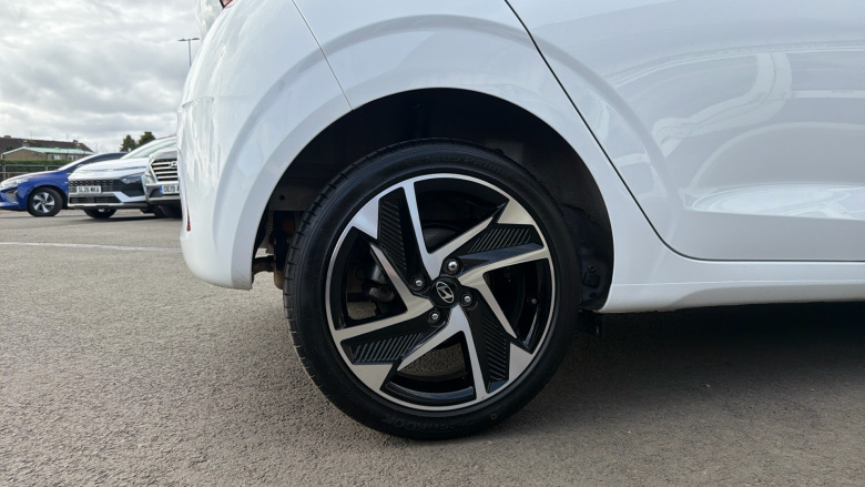 Hyundai i10 1.0 [63] Premium 5dr Auto [Nav] Petrol Hatchback